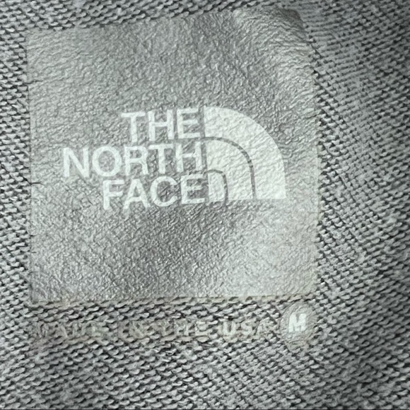 The North Face Dark Gray Hooded Athleisure Pullover Women’s Top Size Medium - Picture 2 of 7